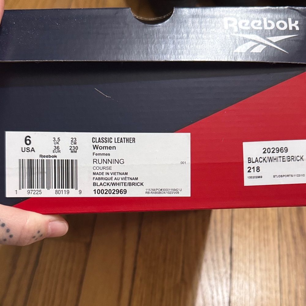 Reebok Women's Classic Leather Shoes - Black and Brick